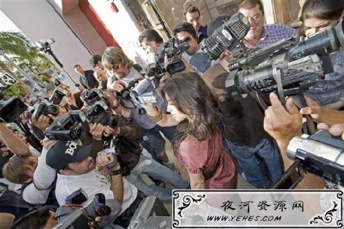“狗仔队”是什么意思？